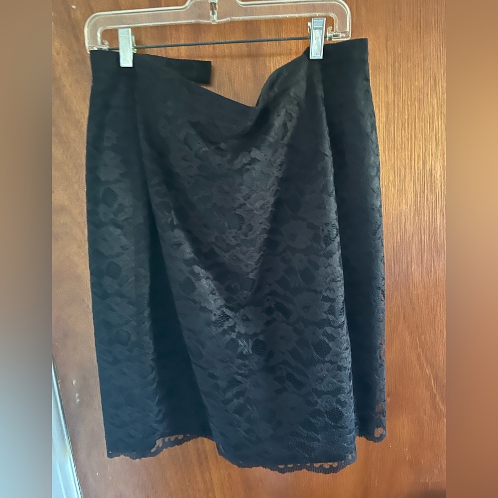 Elegant Black Lace Skirt